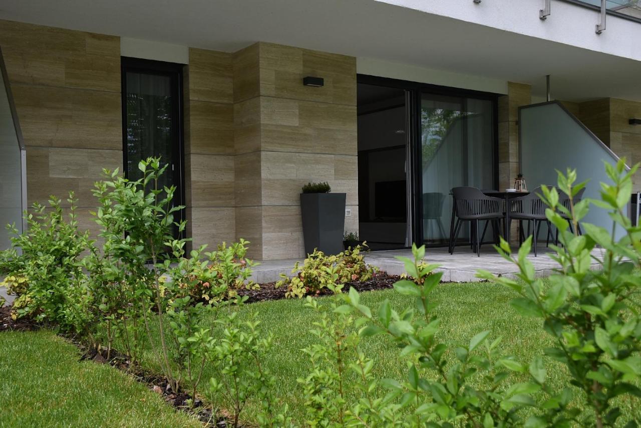 Limerence Apartments Шиофок Экстерьер фото