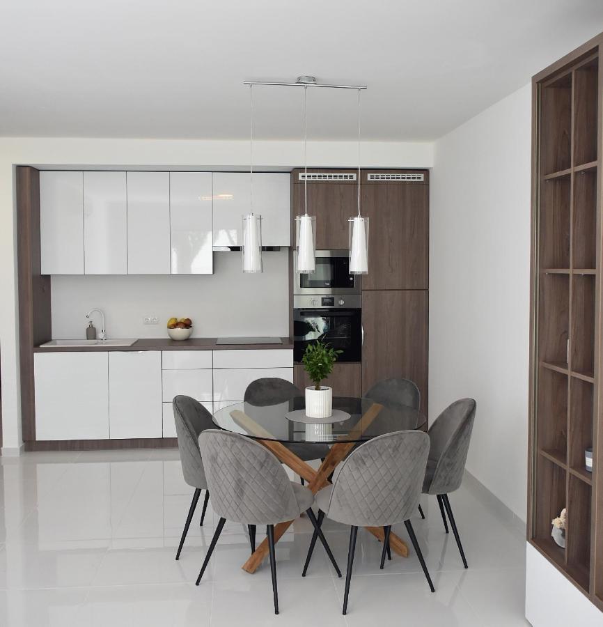 Limerence Apartments Шиофок Экстерьер фото