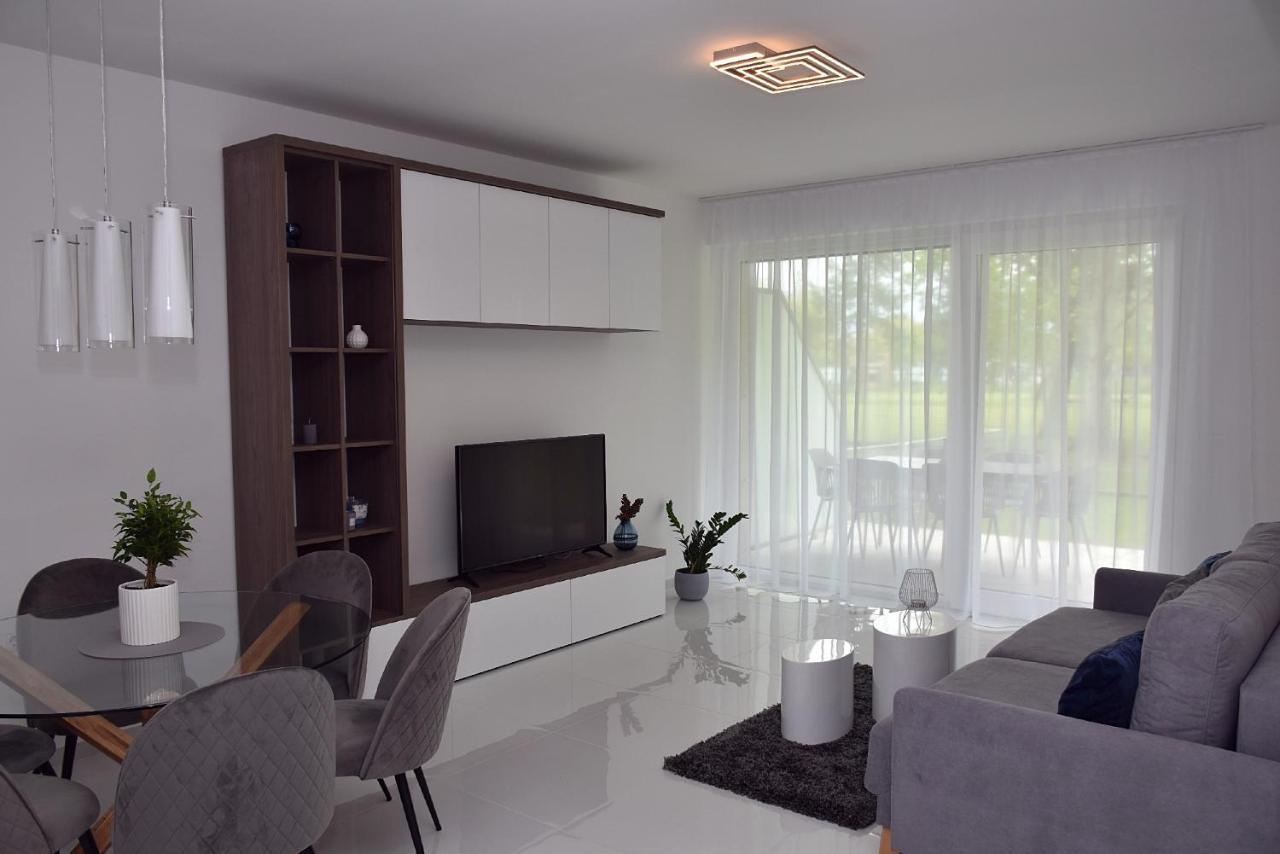 Limerence Apartments Шиофок Экстерьер фото