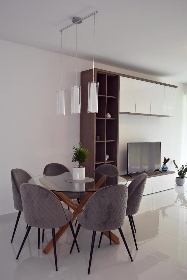 Limerence Apartments Шиофок Экстерьер фото